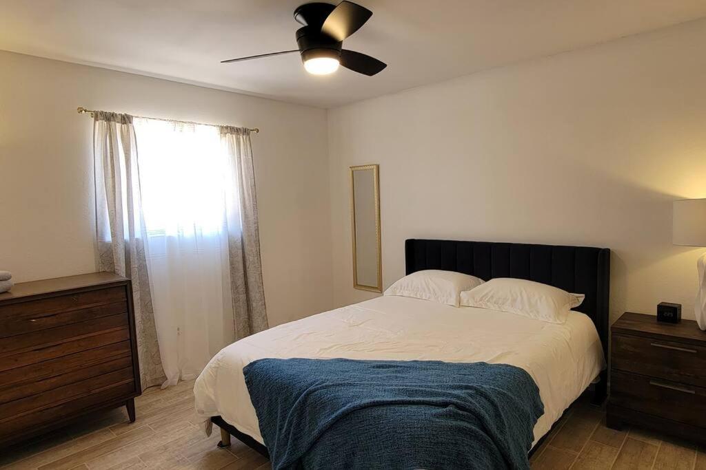 Casa Sunrise, Large Home, Minutes From Airport, Yrmc, Mexico Borders Yuma Exterior photo
