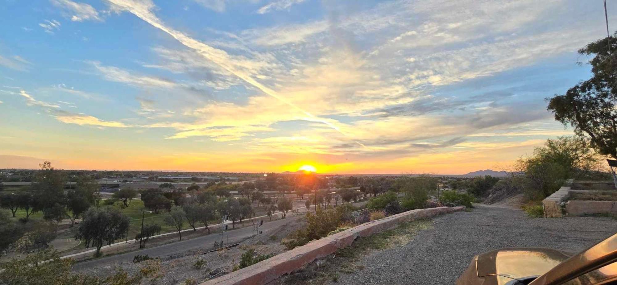 Casa Sunrise, Large Home, Minutes From Airport, Yrmc, Mexico Borders Yuma Exterior photo